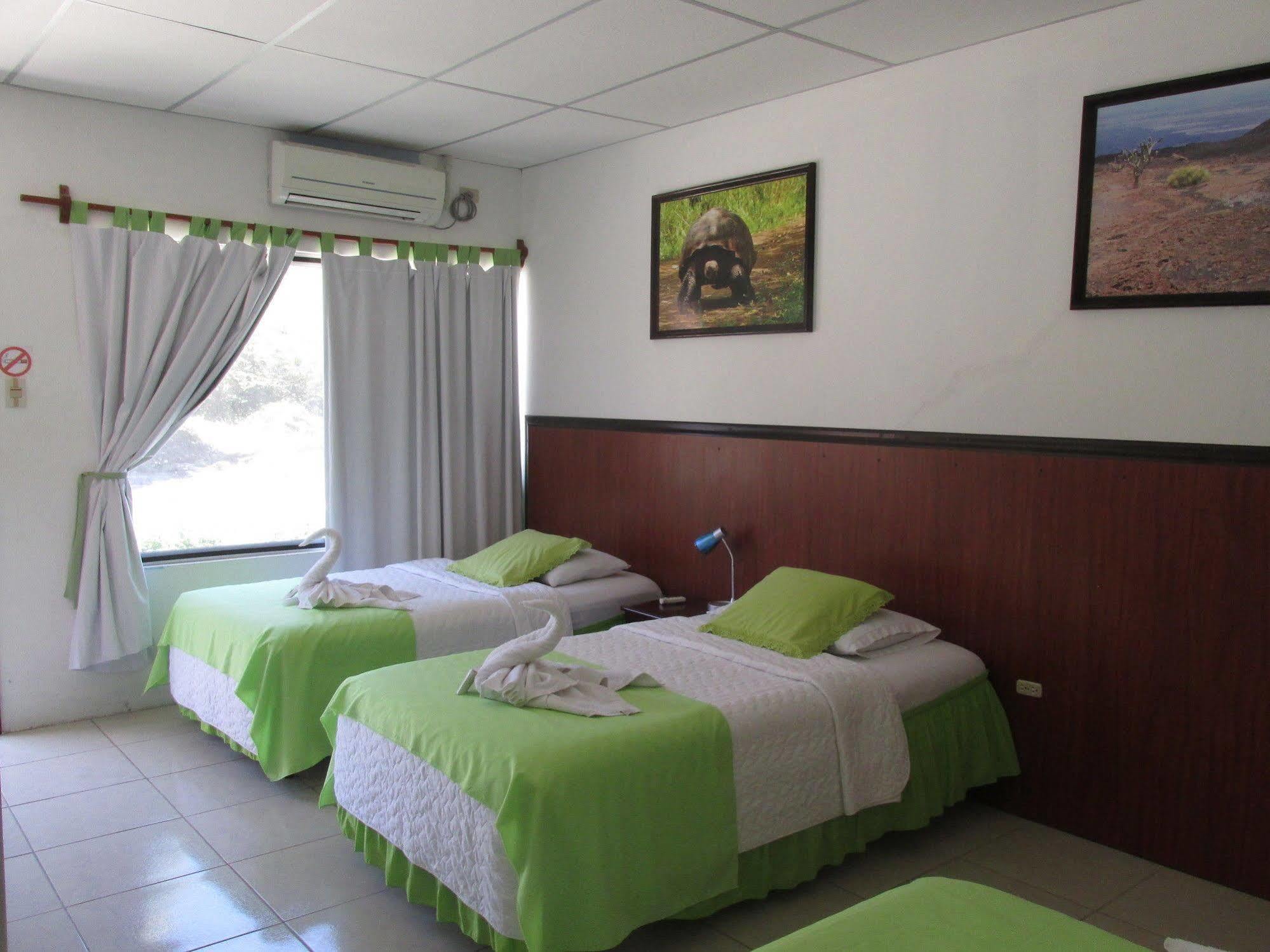 Hotel La Gran Tortuga - ᯤ Starlink Puerto Villamil Eksteriør bilde